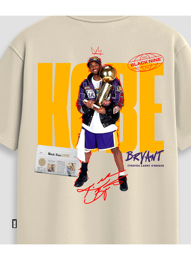 Camiseta Kobe Bryant Campeão - Off White