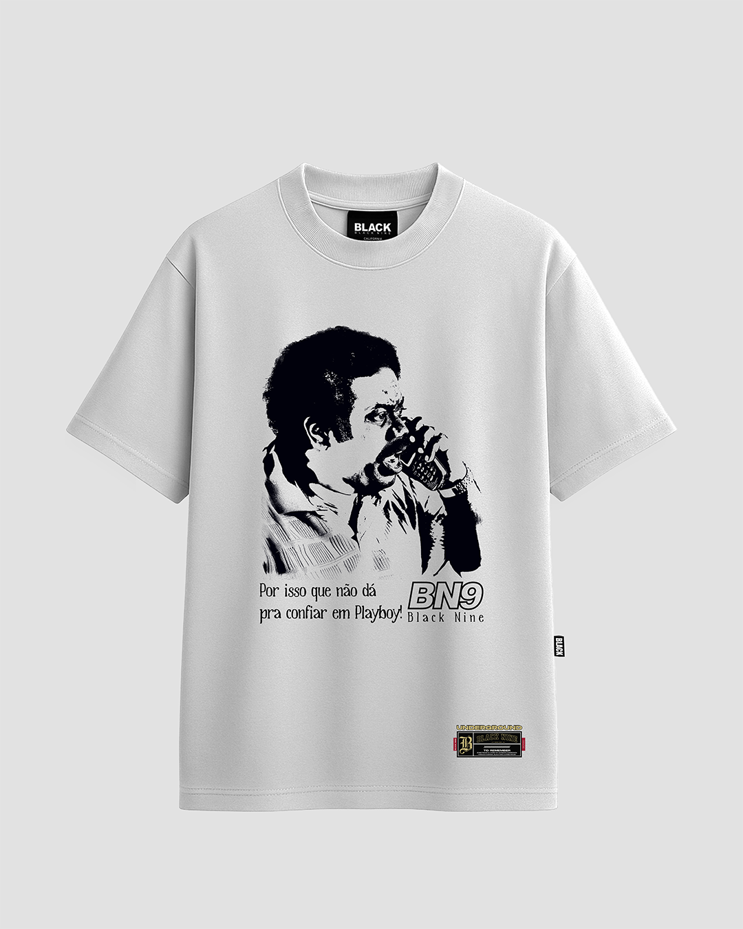 Camiseta Oficial Não Confio Em Playboy - Branca