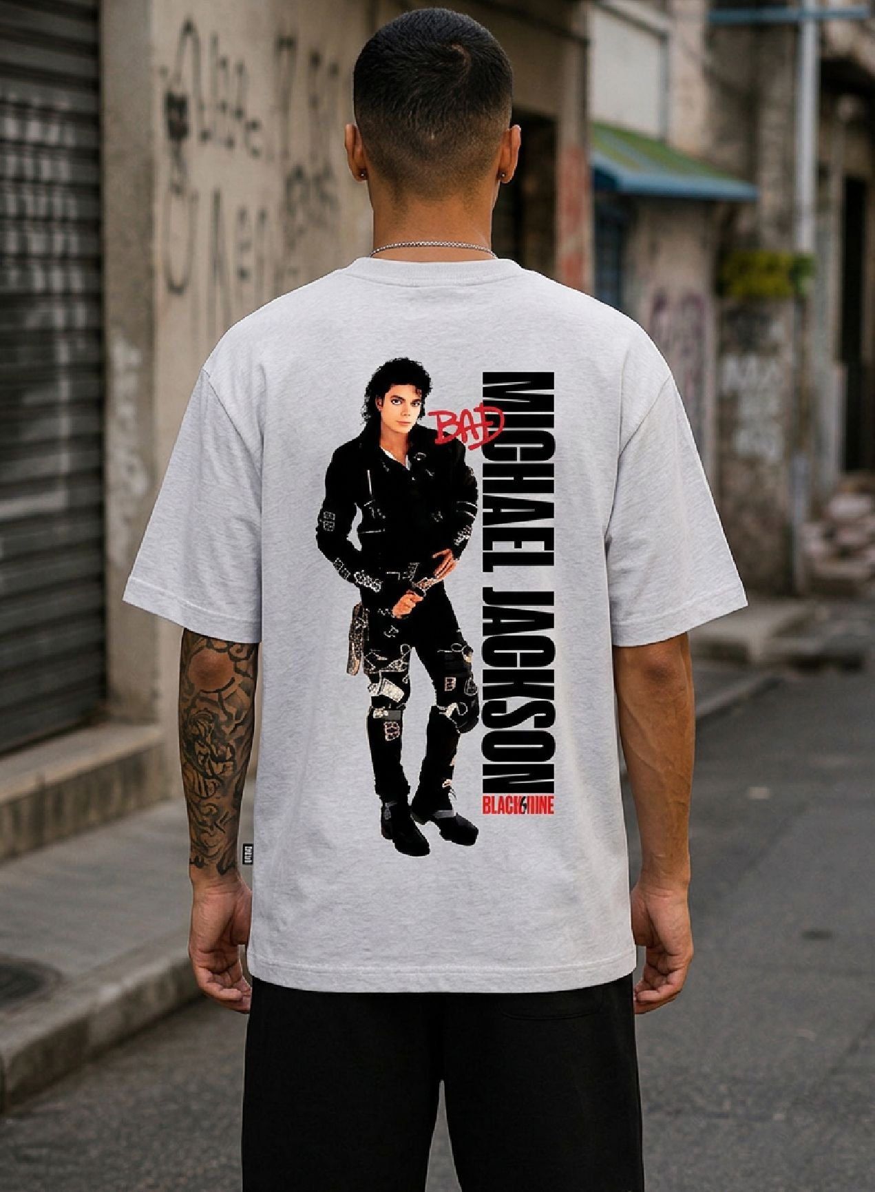 Camiseta Oversized Streetwear Michael Jackson Bad - Branca